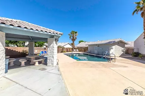 Exterior - 10669 E 34 St, Yuma, AZ 85365 photo 4 of 5