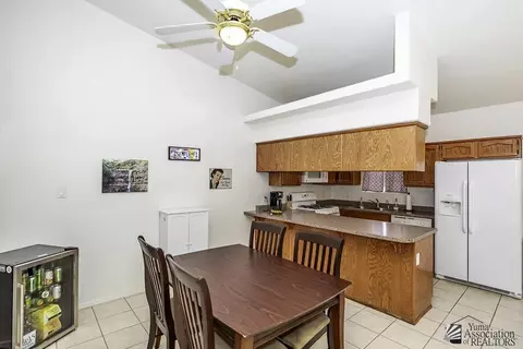 Dining - 10669 E 34 St, Yuma, AZ 85365 photo 3 of 4