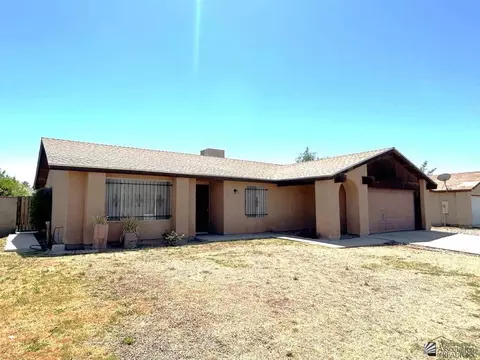 2419 S Greenwood Ave, Yuma, AZ 85364