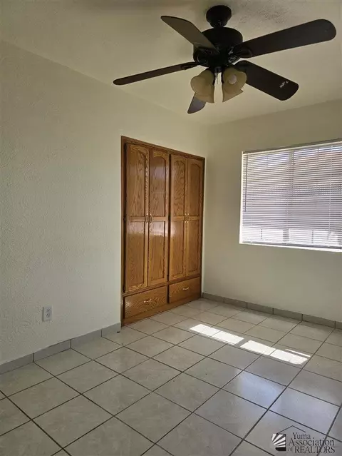 Bedroom - 132 E 25 Pl, Yuma, AZ 85364 photo 4 of 5