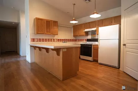 Kitchen - 11189 E 26 Ln, Yuma, AZ 85367 photo 2 of 2