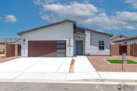 Exterior - 7920 E 35 Pl, Yuma, AZ 85365 photo 4 of 5