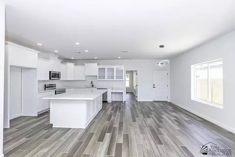 Kitchen - 7920 E 35 Pl, Yuma, AZ 85365 photo 1 of 6