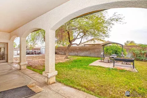 Exterior - 10571 E 38 Pl, Yuma, AZ 85365 photo 4 of 10