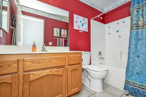 Bath - 10571 E 38 Pl, Yuma, AZ 85365 photo 1 of 3