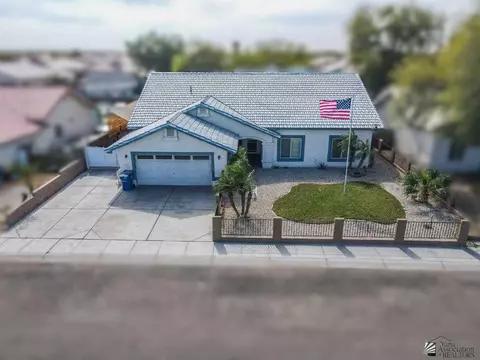 Exterior - 10571 E 38 Pl, Yuma, AZ 85365 photo 10 of 10