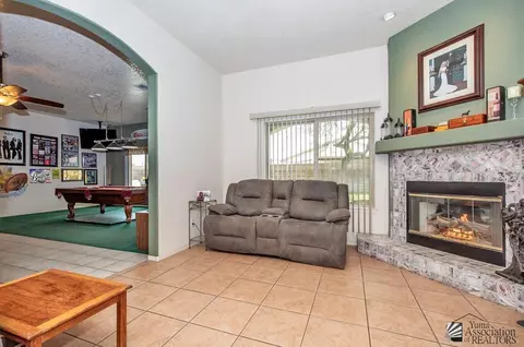 Living - 10571 E 38 Pl, Yuma, AZ 85365 photo 3 of 3