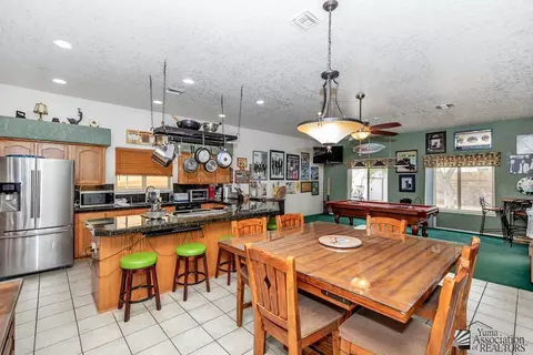 Kitchen - 10571 E 38 Pl, Yuma, AZ 85365 photo 3 of 5