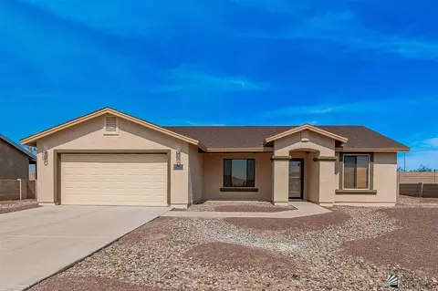 10881 Concho Dr, Wellton, AZ 85356