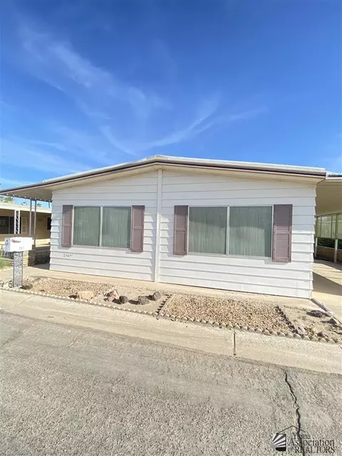251 W Casa Blanca Dr, Yuma, AZ 85364