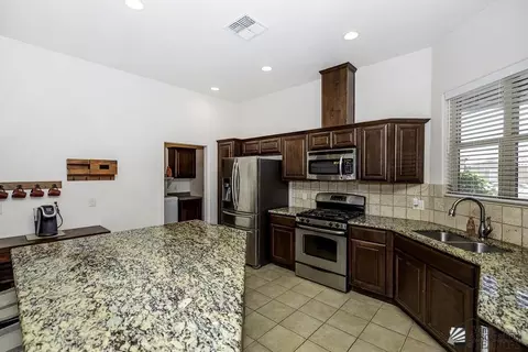 Kitchen - 7871 E 36 Pl, Yuma, AZ 85365 photo 2 of 2