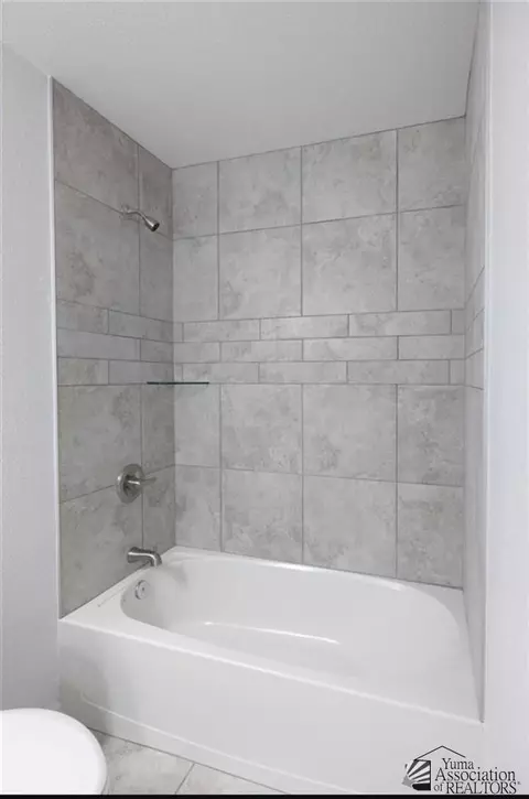 Bath - 4658 E Nadine St, San Luis, AZ 85349 photo 2 of 3