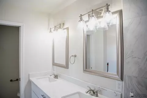 Bath - 3557 S Devane Dr, Yuma, AZ 85365 photo 5 of 6