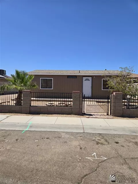 1643 E Washington Ln, San Luis, AZ 85349