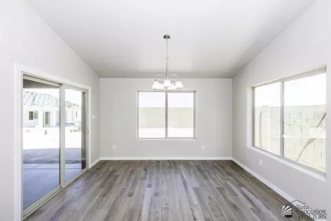 Dining - 13336 S 50 Dr, Yuma, AZ 85367 photo 1 of 1