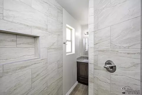 Bath - 13336 S 50 Dr, Yuma, AZ 85367 photo 5 of 5
