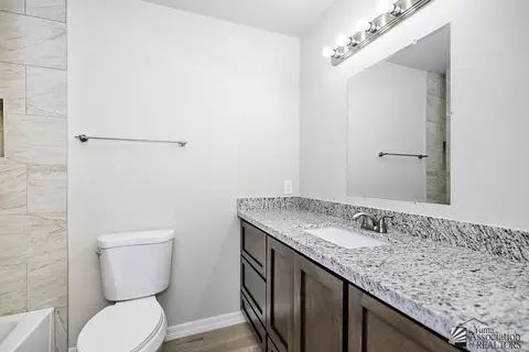 Bath - 13336 S 50 Dr, Yuma, AZ 85367 photo 1 of 5
