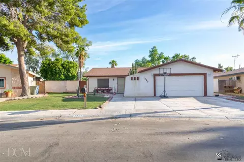 1827 E San Gabriel Dr, Yuma, AZ 85365