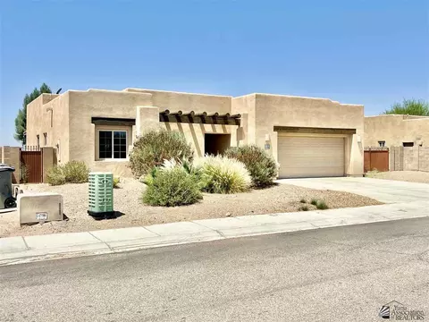 Exterior - 11670 E 24 Pl, Yuma, AZ 85367 photo 7 of 8