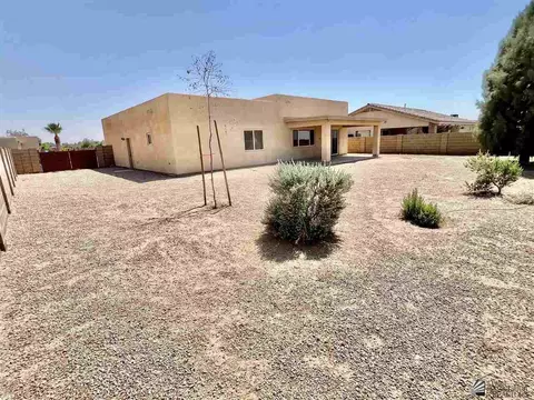 Exterior - 11670 E 24 Pl, Yuma, AZ 85367 photo 3 of 8