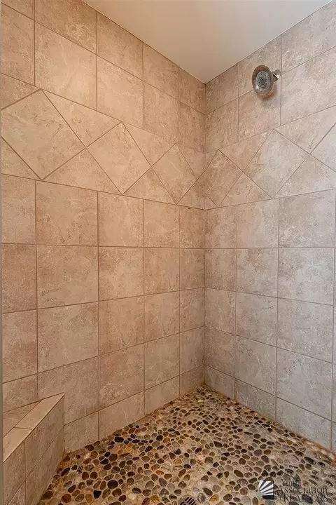Bath - 8180 E 26 St, Yuma, AZ 85365 photo 2 of 4
