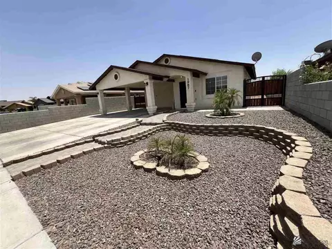 1987 E Rolish St, San Luis, AZ 85349