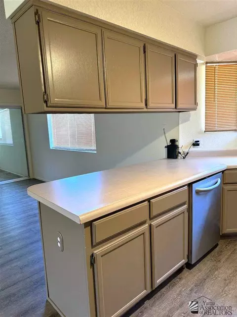 Kitchen - 7176 E 24 Pl, Yuma, AZ 85365 photo 4 of 4