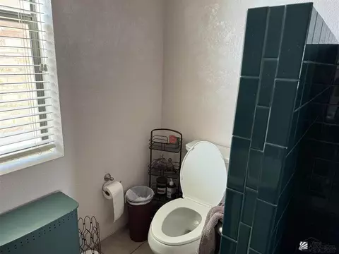 Bath - 14769 E 49 St, Yuma, AZ 85367 photo 2 of 5