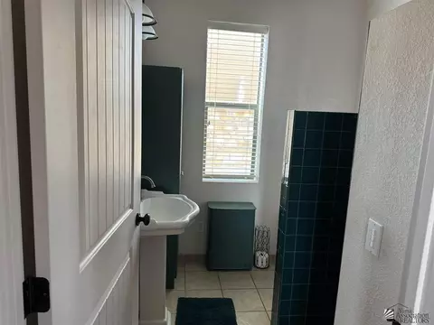 Bath - 14769 E 49 St, Yuma, AZ 85367 photo 1 of 5