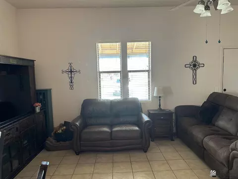 Living - 14769 E 49 St, Yuma, AZ 85367 photo 2 of 4