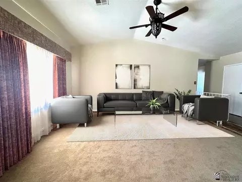 Living - 6335 E 40 Ln, Yuma, AZ 85365 photo 1 of 8