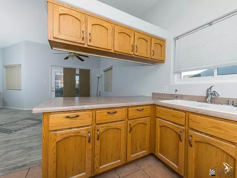 Kitchen - 13852 E 52 Dr, Yuma, AZ 85367 photo 3 of 3
