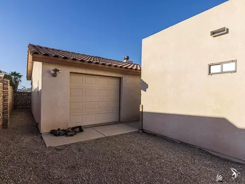 Exterior - 13852 E 52 Dr, Yuma, AZ 85367 photo 4 of 7