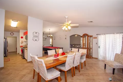 Dining - 7175 E 26 St, Yuma, AZ 85365 photo 3 of 4