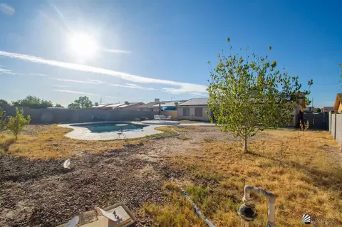 Exterior - 7175 E 26 St, Yuma, AZ 85365 photo 7 of 11