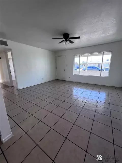 Living - 925 E 25 St, Yuma, AZ 85365 photo 1 of 2
