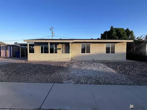 Exterior - 925 E 25 St, Yuma, AZ 85365 photo 2 of 6
