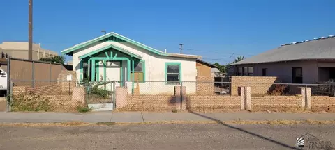 384 S 6 Ave, Yuma, AZ 85364