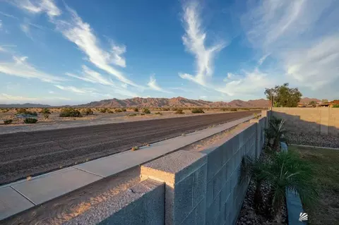 11302 E 24 Pl, Yuma, AZ 85367 photo 25