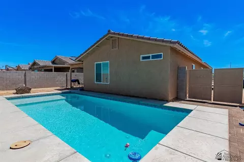 3722 S Desert Oasis Dr, Yuma, AZ 85365