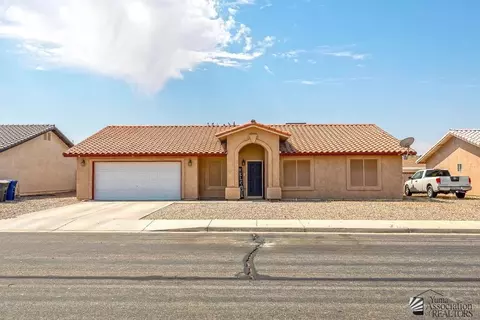 6353 E 44th Pl, Yuma, AZ 85365