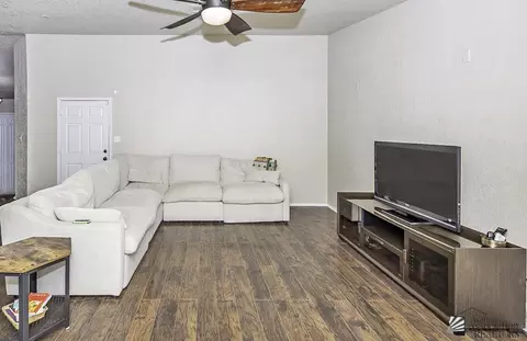 Living - 6353 E 44th Pl, Yuma, AZ 85365 photo 1 of 3