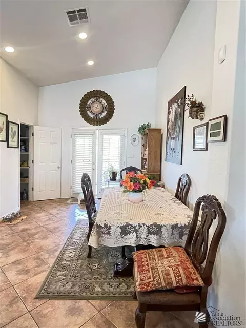 Dining - 5453 E 33 Pl, Yuma, AZ 85365 photo 1 of 1