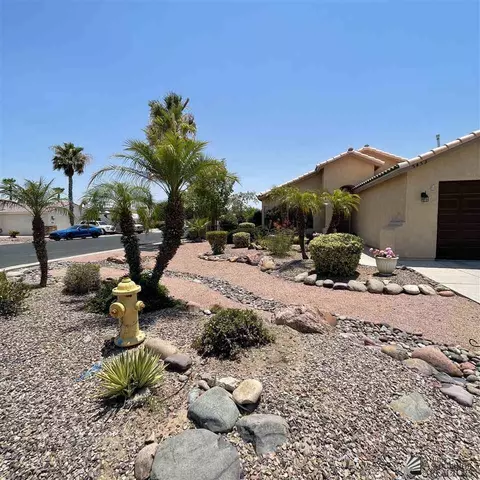 Exterior - 5453 E 33 Pl, Yuma, AZ 85365 photo 2 of 7