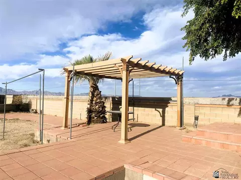 28642 Canal Ave, Wellton, AZ 85356