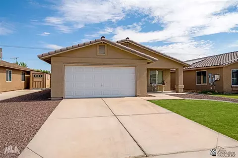 Exterior - 7094 E 36 Pl, Yuma, AZ 85365 photo 2 of 8