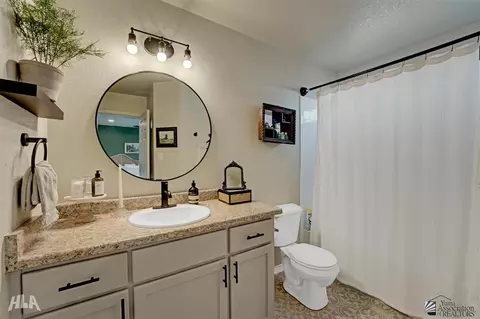 Bath - 7094 E 36 Pl, Yuma, AZ 85365 photo 1 of 2