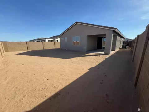 Exterior - 7574 E 35 Pl, Yuma, AZ 85365 photo 2 of 3