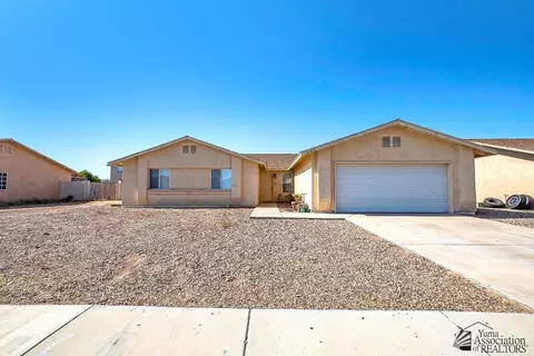 Exterior - 6213 E 43 St, Yuma, AZ 85365 photo 8 of 10