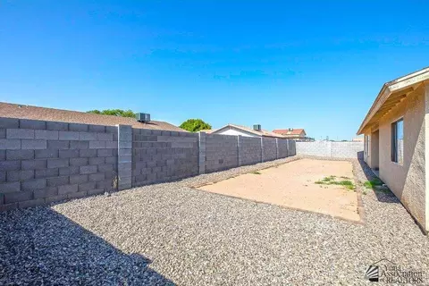 Exterior - 6213 E 43 St, Yuma, AZ 85365 photo 6 of 10